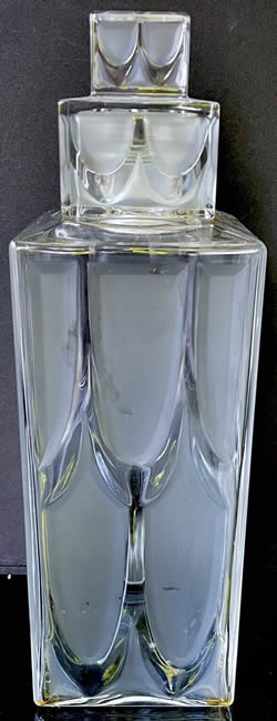 Lucien Lelong Skyscraper Perfume Bottle Modern Crystal Reproduction 36 CM Tall That More Closely Resembles The Original Outer Box Of The Skscraper Bottle Than The Skyscraper Bottle Itself. Engraved Lalique ® France
